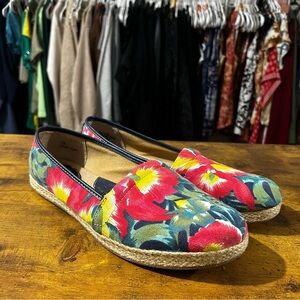 Born Concept B.O.C Franki Hawaiian Print Espadrille Flats Size 11
